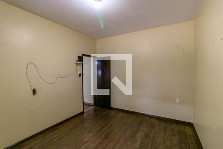 Casa à venda com 386m², 8 quartos e 2 vagas Casa à venda com 386m², 8 quartos e 2 vagasQuarto 7