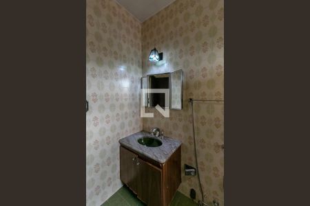 Casa à venda com 386m², 8 quartos e 2 vagas Casa à venda com 386m², 8 quartos e 2 vagasBanheiro 4