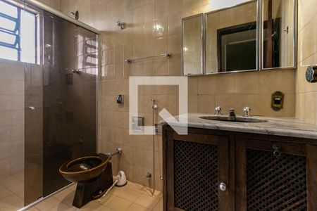 Casa à venda com 386m², 8 quartos e 2 vagas Casa à venda com 386m², 8 quartos e 2 vagasBanheiro 3