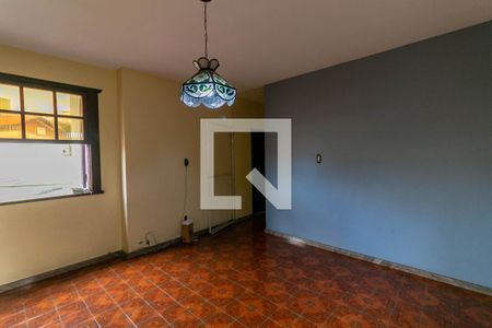 Casa à venda com 386m², 8 quartos e 2 vagas Casa à venda com 386m², 8 quartos e 2 vagasQuarto 4