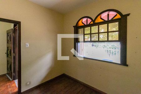 Casa à venda com 386m², 8 quartos e 2 vagas Casa à venda com 386m², 8 quartos e 2 vagasQuarto 8