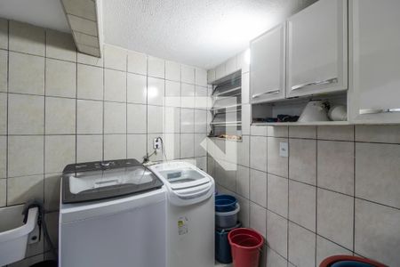 Casa à venda com 210m², 3 quartos e 3 vagasÁrea de Serviço