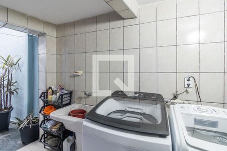 Casa à venda com 210m², 3 quartos e 3 vagasÁrea de Serviço