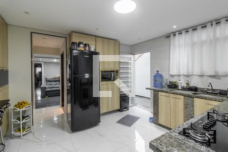 Casa à venda com 210m², 3 quartos e 3 vagasCozinha