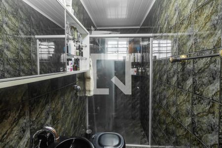 Casa à venda com 210m², 3 quartos e 3 vagasBanheiro Quarto 1