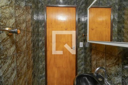 Casa à venda com 210m², 3 quartos e 3 vagasBanheiro Quarto 1