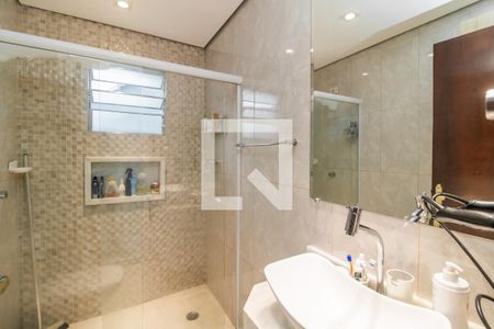 Casa à venda com 210m², 3 quartos e 3 vagasBanheiro Social