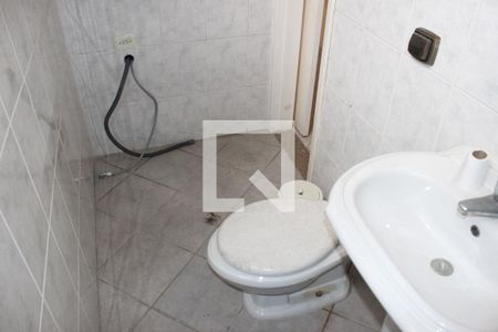 Apartamento para alugar com 60m², 2 quartos e sem vagaBanheiro