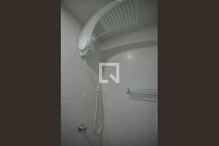 Apartamento para alugar com 32m², 2 quartos e sem vaga Apartamento para alugar com 32m², 2 quartos e sem vagaChuveiro do Banheiro