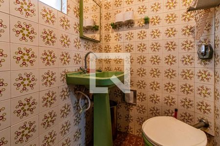 Casa à venda com 250m², 2 quartos e 1 vagaBanheiro