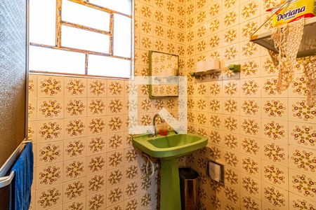 Casa à venda com 250m², 2 quartos e 1 vagaBanheiro