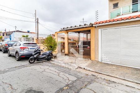 Casa à venda com 250m², 2 quartos e 1 vagaFachada