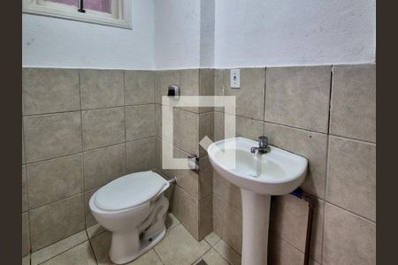 Casa à venda com 50m², 2 quartos e sem vagaBanheiro 2