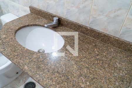 Casa para alugar com 190m², 4 quartos e 2 vagas Casa para alugar com 190m², 4 quartos e 2 vagasBanheiro Social