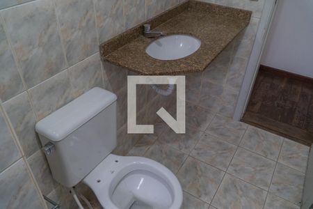 Casa para alugar com 190m², 4 quartos e 2 vagas Casa para alugar com 190m², 4 quartos e 2 vagasBanheiro Social