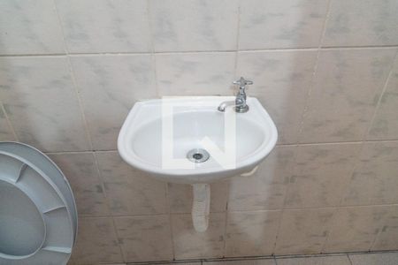 Casa para alugar com 190m², 4 quartos e 2 vagas Casa para alugar com 190m², 4 quartos e 2 vagasBanheiro do Quarto de serviço