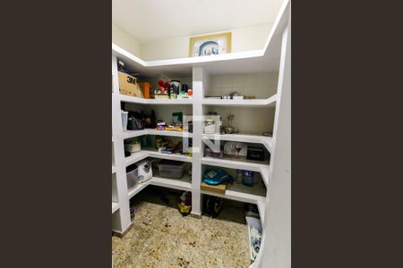 Casa à venda com 440m², 4 quartos e 4 vagasDespensa