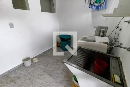 Casa à venda com 440m², 4 quartos e 4 vagasDetalhe da area de serviço