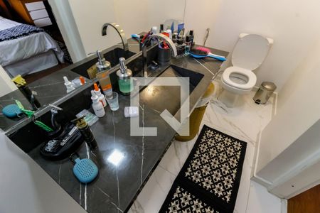 Casa à venda com 440m², 4 quartos e 4 vagasBanheiro da Suíte 1