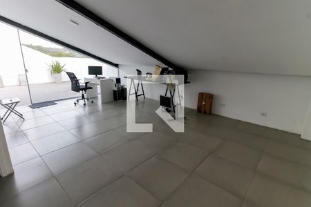 Casa à venda com 440m², 4 quartos e 4 vagasEscritório