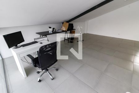 Casa à venda com 440m², 4 quartos e 4 vagasEscritório