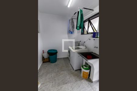 Casa à venda com 440m², 4 quartos e 4 vagasÁrea de Serviço