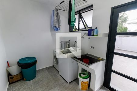 Casa à venda com 440m², 4 quartos e 4 vagasÁrea de Serviço