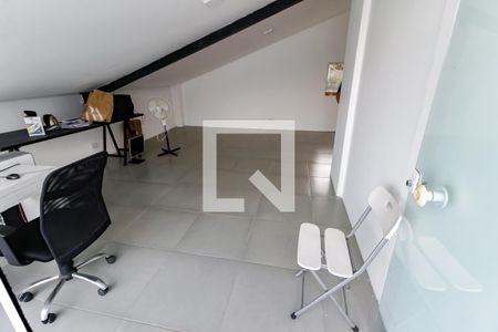 Casa à venda com 440m², 4 quartos e 4 vagasEscritório