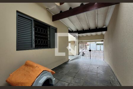 Casa à venda com 90m², 1 quarto e 2 vagasQuintal 