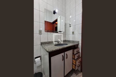 Casa à venda com 90m², 1 quarto e 2 vagasBanheiro
