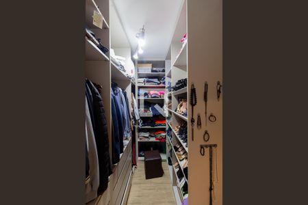 Casa à venda com 410m², 3 quartos e 1 vagaCloset Suíte