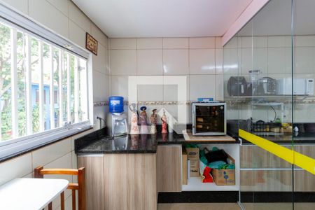 Casa à venda com 410m², 3 quartos e 1 vagaÁrea comum