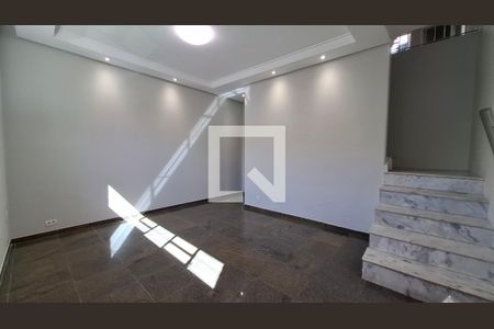 Sala de casa à venda com 4 quartos, 194m² em Vila Santa Teresa, Santo André