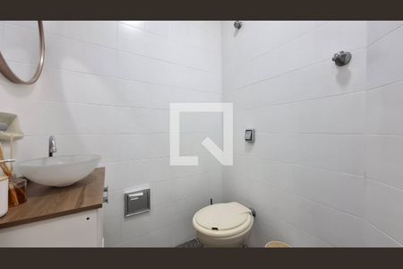 Lavabo de casa para alugar com 4 quartos, 194m² em Vila Santa Teresa, Santo André
