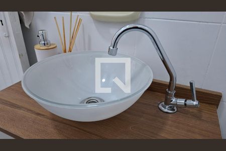 Lavabo de casa para alugar com 4 quartos, 194m² em Vila Santa Teresa, Santo André