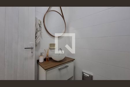 Lavabo de casa para alugar com 4 quartos, 194m² em Vila Santa Teresa, Santo André