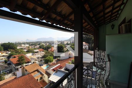 Casa para alugar com 250m², 3 quartos e 3 vagasVaranda do quarto 2