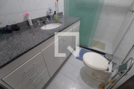 Casa para alugar com 250m², 3 quartos e 3 vagasBanheiro da suíte