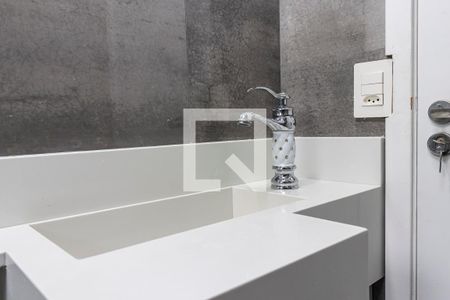 Casa à venda com 219m², 3 quartos e 5 vagasBanheiro 2