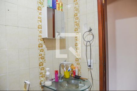 Casa à venda com 220m², 3 quartos e 3 vagasBanheiro