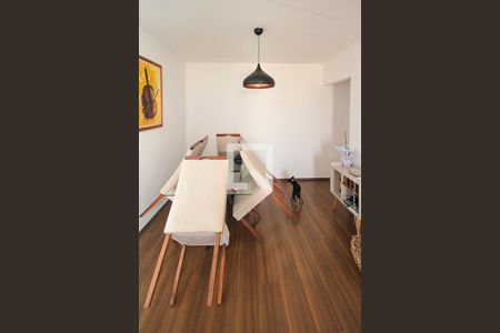 Sala de apartamento à venda com 2 quartos, 58m² em Vila Ivone, São Paulo