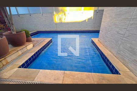 Casa à venda com 390m², 5 quartos e 8 vagasÁrea comum