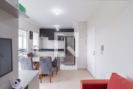 Sala de apartamento à venda com 2 quartos, 48m² em Padroeira, Osasco