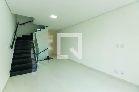 Sala de casa à venda com 3 quartos, 137m² em Vila Carrao, São Paulo