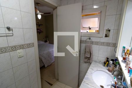 Casa de condomínio à venda com 159m², 3 quartos e 2 vagasBanheiro da Suíte
