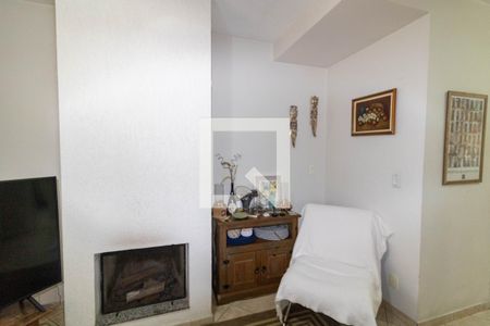 Casa de condomínio à venda com 159m², 3 quartos e 2 vagasSala