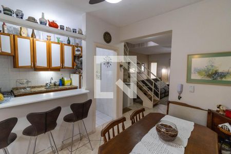 Casa de condomínio à venda com 159m², 3 quartos e 2 vagasSala de Jantar