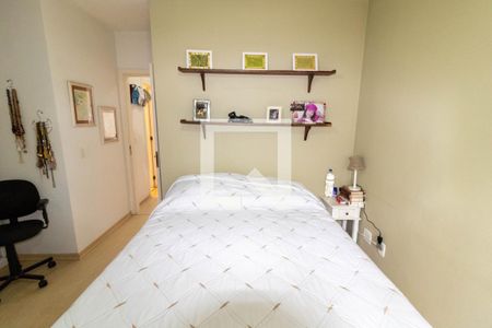 Casa de condomínio à venda com 159m², 3 quartos e 2 vagasSuíte