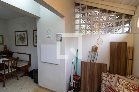 Casa de condomínio à venda com 159m², 3 quartos e 2 vagasChurrasqueira