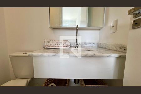 Apartamento à venda com 27m², 1 quarto e sem vagaBanheiro da Suíte